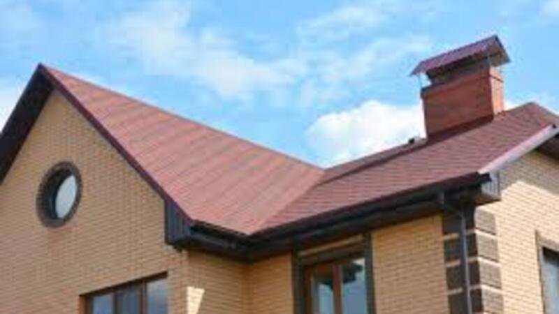 Top 6 Indicators You Need Roof Repair Before the Next Storm Hits